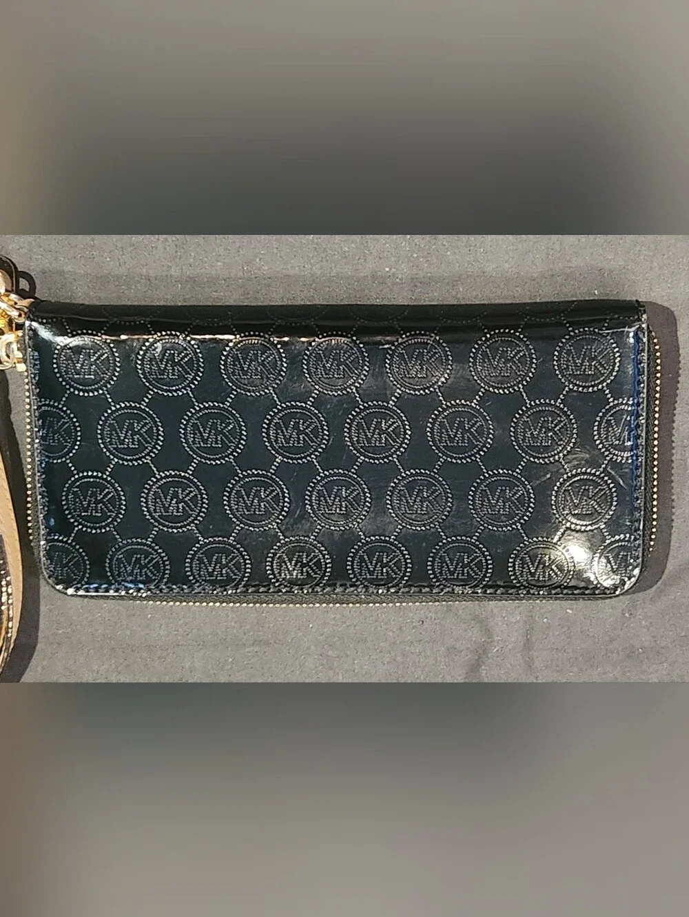 MICHAEL KORS Black Patent Leather MK Signature Logo Zip-Around Wallet Clutch